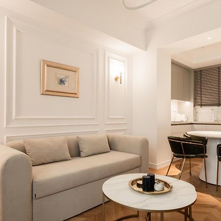 Elegant Apartment A Breath Away From The Acropolis เอเธนส์ ภายนอก รูปภาพ