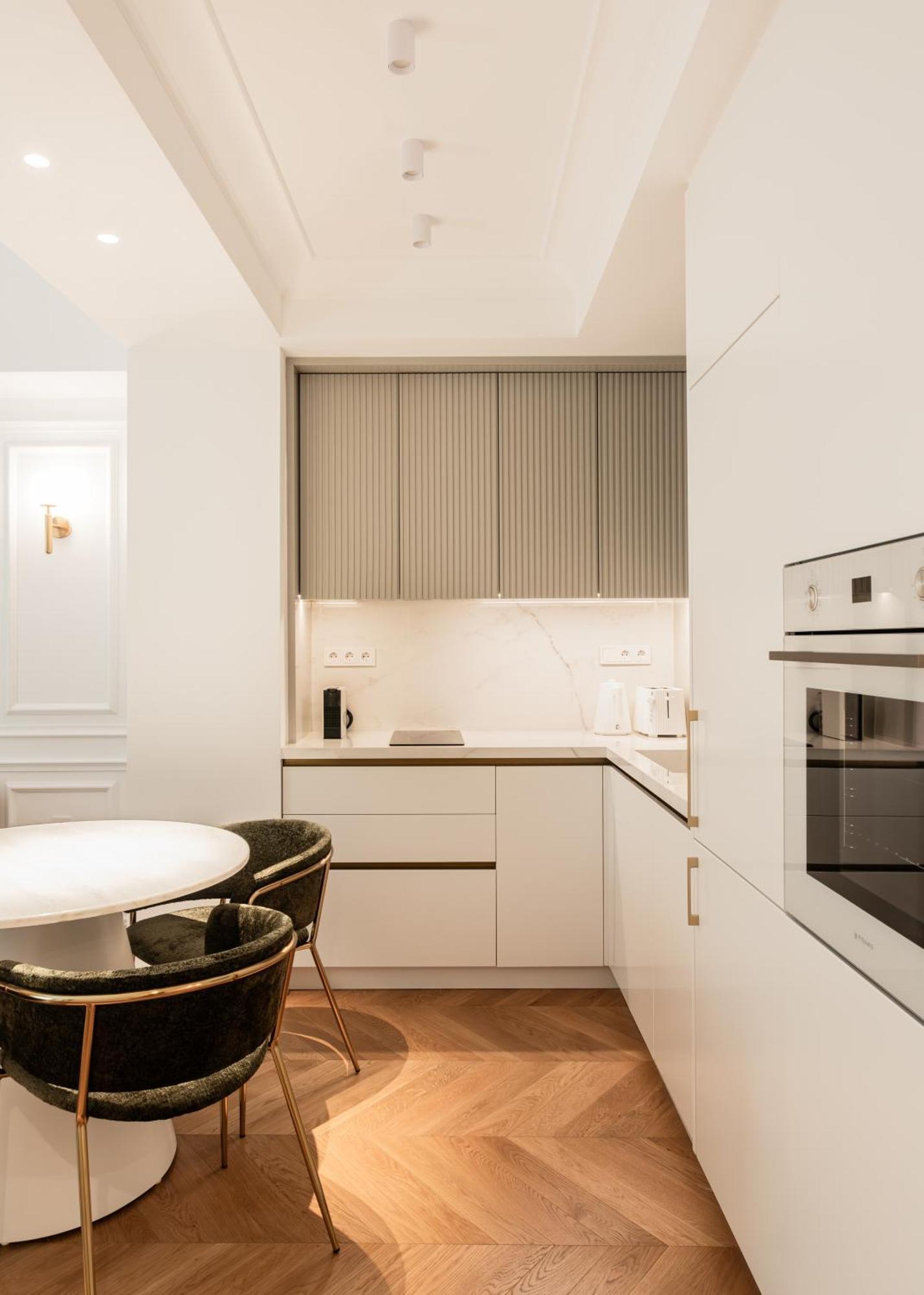 Elegant Apartment A Breath Away From The Acropolis เอเธนส์ ภายนอก รูปภาพ